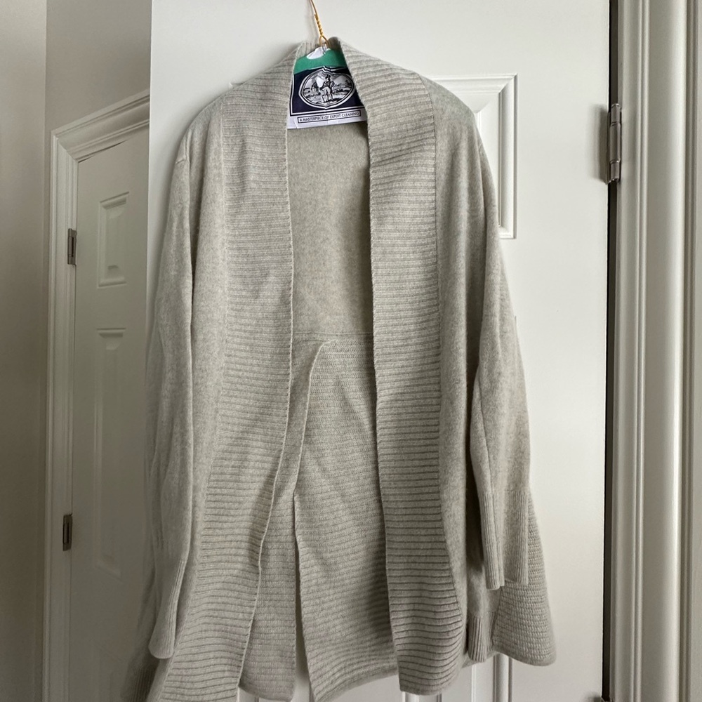 Club Monaco Cashmere! Cozy Gray Cardigan
